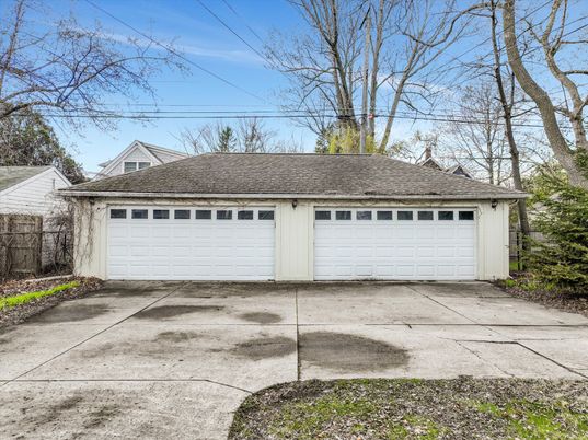 Detached Garage, Exterior