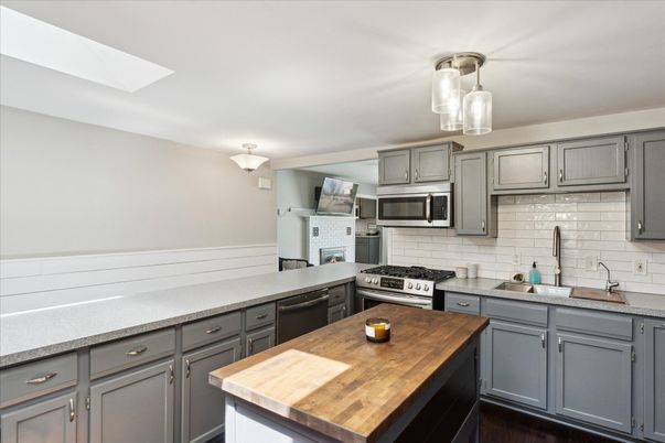 Interior, Kitchen, Stainless Steel Appliances, Wood Texture Flooring