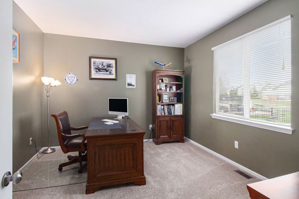 Home Office, Interior