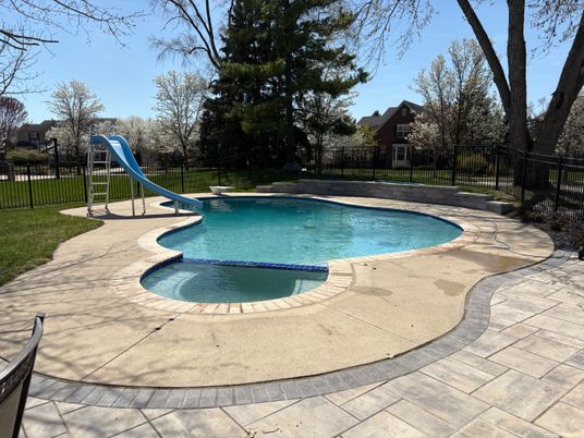 Exterior, Playground, Pool