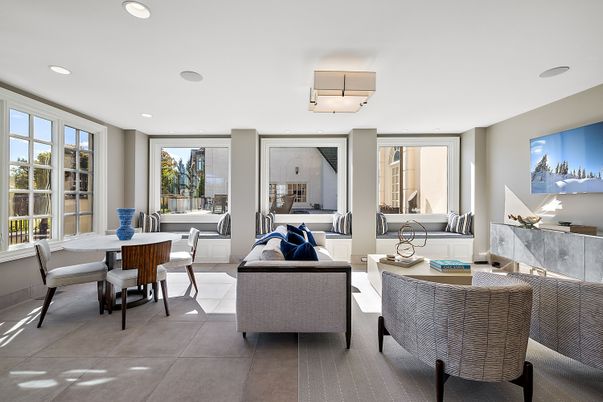 Dining room, Interior, Living room, Recessed Lighting