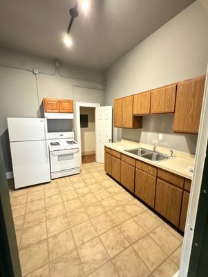 Interior, Kitchen, Recessed Lighting, Washer