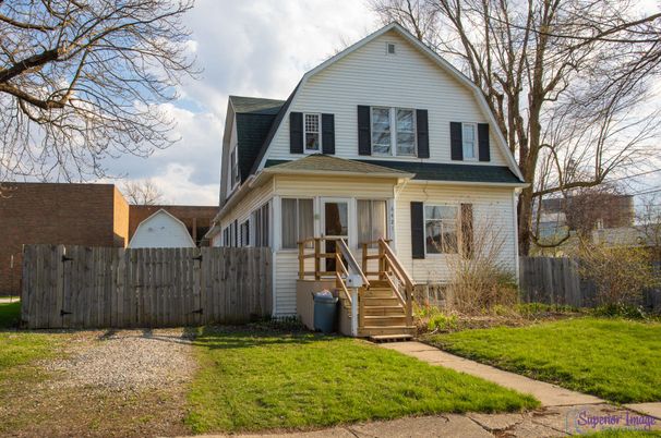 Backyard, Exterior, Facade, Farmhouse