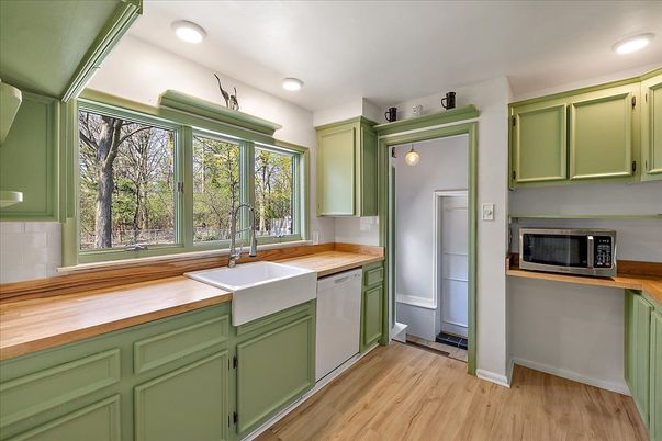Interior, Kitchen, Pendant Lights, Recessed Lighting, Wood Texture Flooring