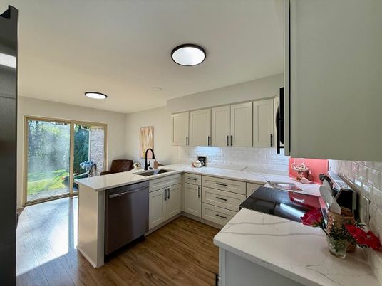 Interior, Kitchen, Recessed Lighting, Wood Texture Flooring
