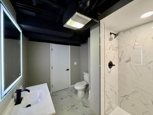 Bathroom, Interior, Marble, Marble Walls, Recessed Lighting