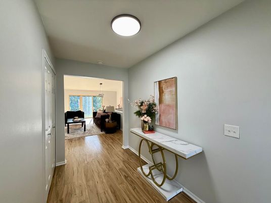 Interior, Pendant Lights, Wood Texture Flooring