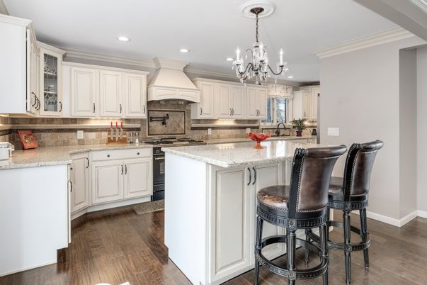 Chandelier, Interior, Kitchen, Recessed Lighting, Stainless Steel Appliances, Wood Texture Flooring