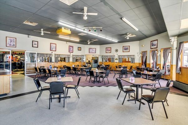 Dining room, Interior