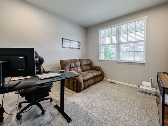 Home Office, Interior