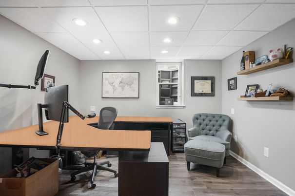 Home Office, Interior, Recessed Lighting, Wood Texture Flooring