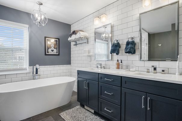 Bathroom, Dual Sink Vanities, Free Standing Baths, Interior, Pendant Lights