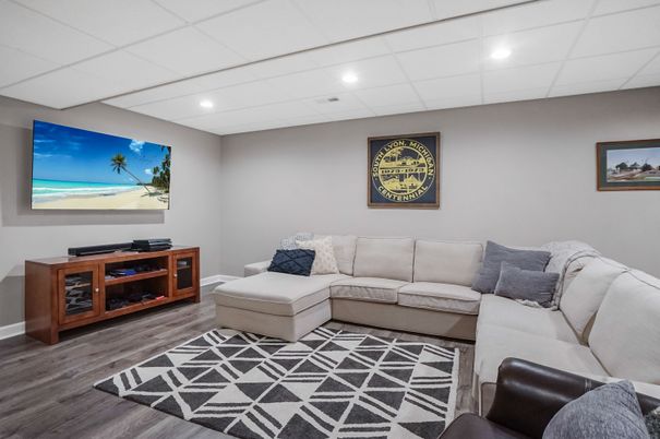 Interior, Living room, Recessed Lighting, Wood Texture Flooring