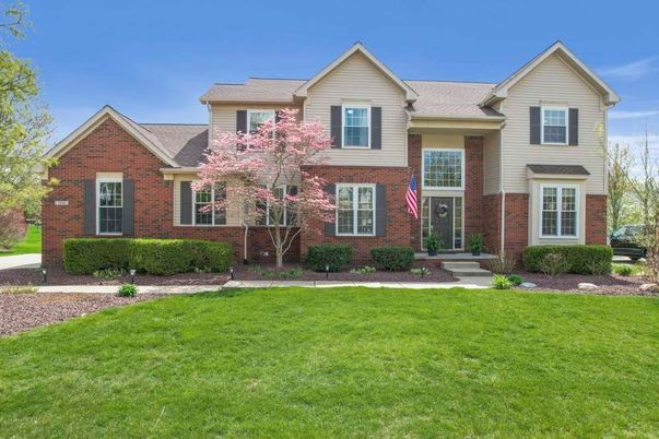 Exterior, Facade, Brick Facade, Brick Traditional