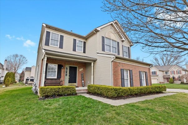 Exterior, Facade, Brick Facade, Farmhouse