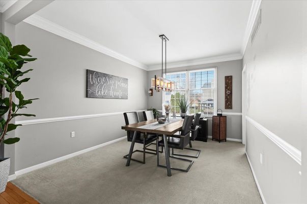 Chandelier, Dining room, Interior, Pendant Lights