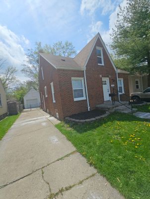 Exterior, Facade, Brick Facade, Tudor Revival