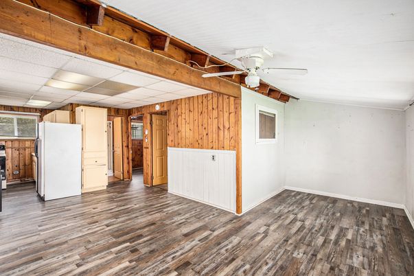 Empty room, Interior, Wood Texture Flooring, Wooden Walls