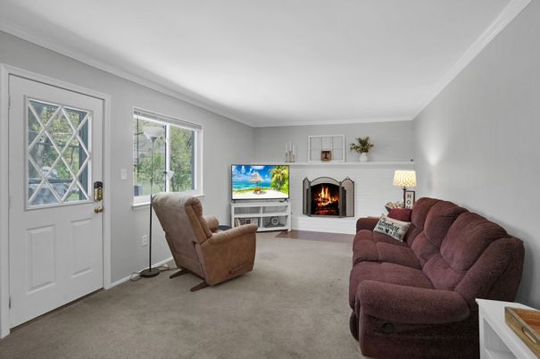 Fireplace, Interior, Living room