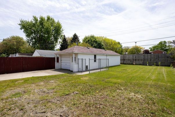 Backyard, Detached Garage, Exterior