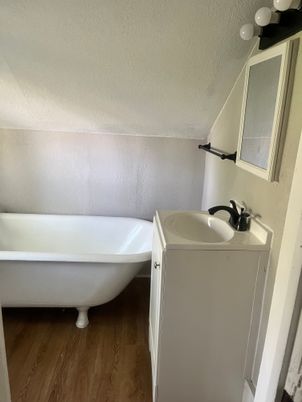 DE Listing image placeholder