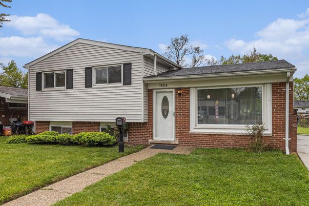 Exterior, Facade, Brick Facade, Split Level
