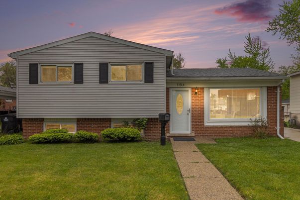 Exterior, Facade, Brick Facade, Split Level