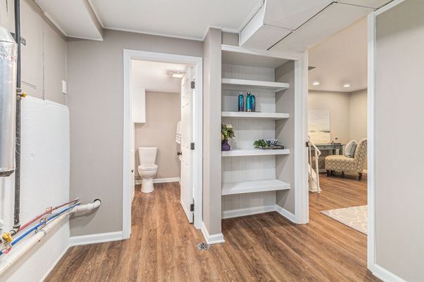 Bathroom, Bedroom, Interior, Recessed Lighting, Wood Texture Flooring