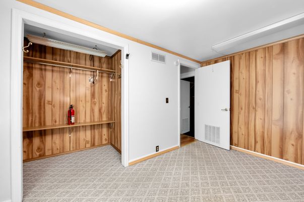 Empty room, Interior, Wooden Walls