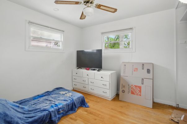 DE Listing image placeholder
