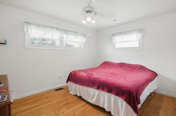 DE Listing image placeholder