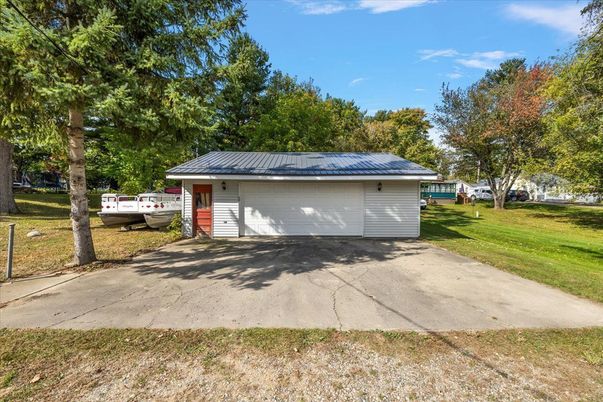 Backyard, Detached Garage, Exterior