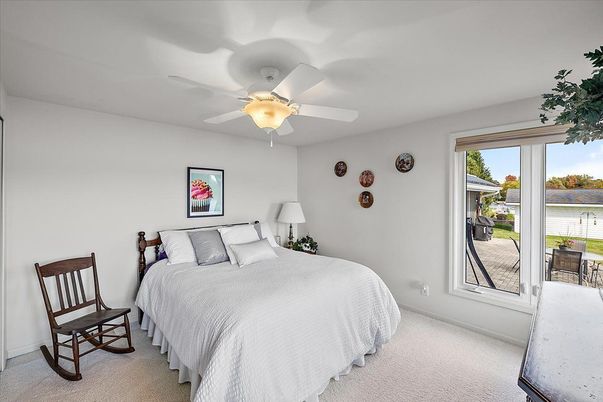 Bedroom, Interior, Water