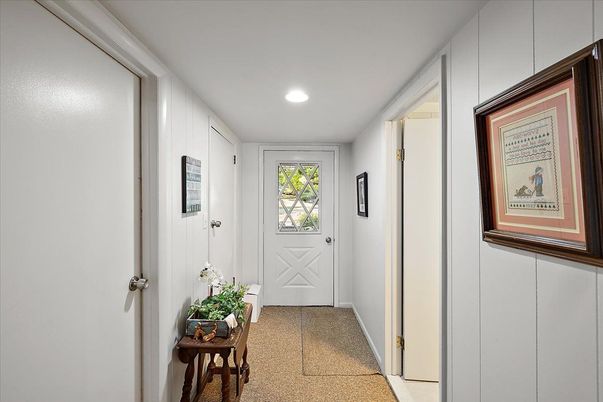 Interior, Recessed Lighting