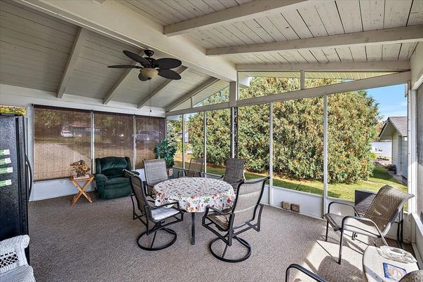 Dining room, Interior, Sun Room, Wooden Beams