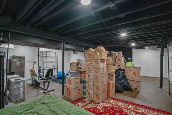 Fitness Equipment, Interior, Recessed Lighting, Wood Texture Flooring
