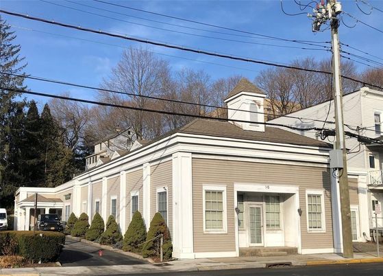 Exterior, Facade, Georgian