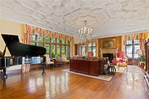 Chandelier, Fireplace, Interior, Living room, Piano, Wood Texture Flooring