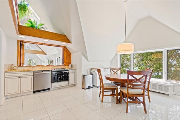 Dining room, Interior, Kitchen, Pendant Lights, Recessed Lighting