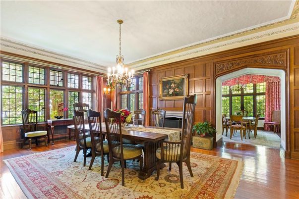 Chandelier, Dining room, Fireplace, Interior, Wood Texture Flooring
