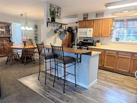 Chandelier, Dining room, Interior, Kitchen, Pendant Lights, Wood Texture Flooring