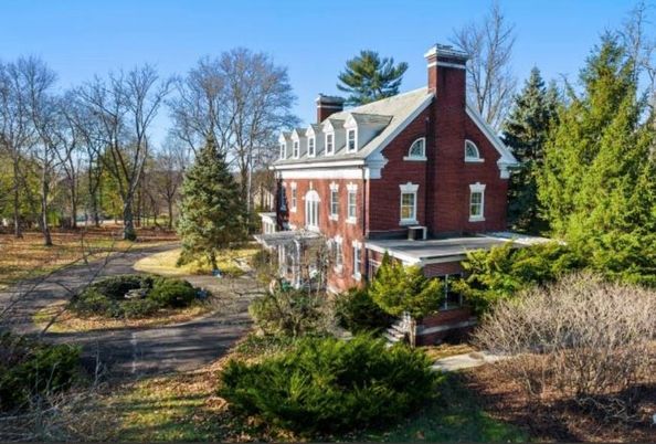 Backyard, Exterior, Facade, Brick Facade, Queen Anne Victorian