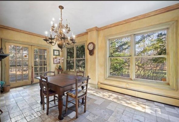 Chandelier, Dining room, Interior