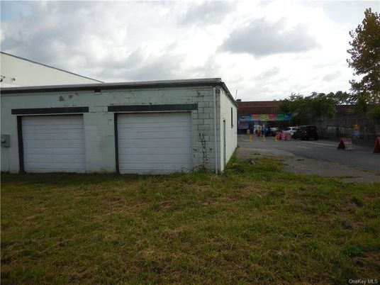 Detached Garage, Exterior