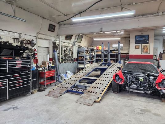 Garage, Interior