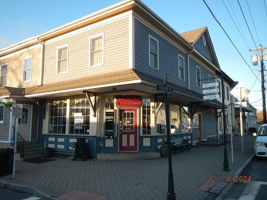 Exterior, Facade, Queen Anne Victorian