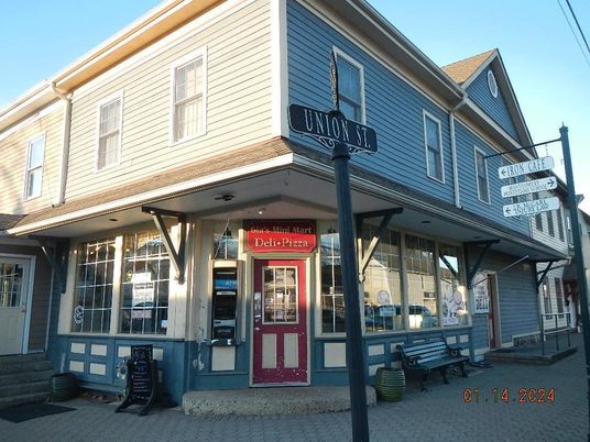 Exterior, Facade, None