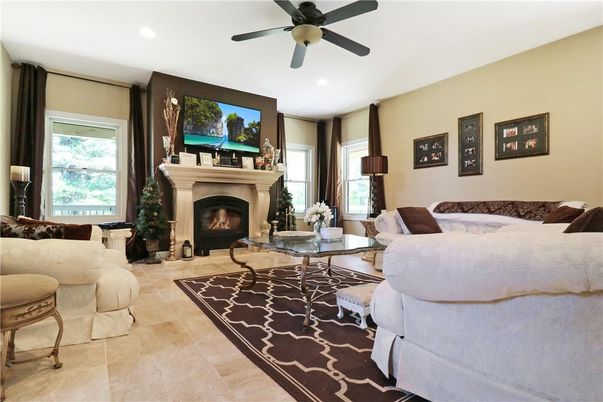 Fireplace, Interior, Living room, Recessed Lighting