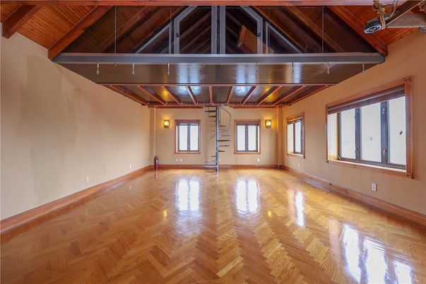 Empty room, Interior, Wooden Beams, Wooden Ceilings, Wood Texture Flooring