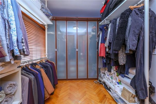 Interior, Walk-in Closets, Wood Texture Flooring